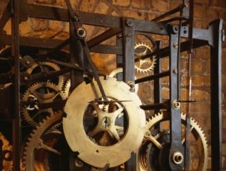The fort clock gears