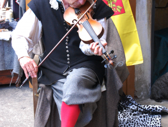 17th Century fiddle player